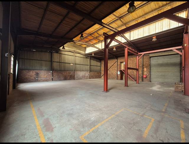 510M² WAREHOUSE TO LET IN WADEVILLE